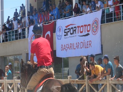 III. Geleneksel Rahvan At Yarışları Konya Pamukçu Tesislerinde Yapıldı.